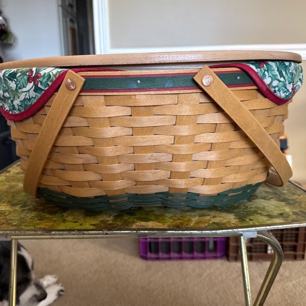 Longaberger 2004 Christmas Greetings Basket Oval Green‎ Holly Liner Lid 40944